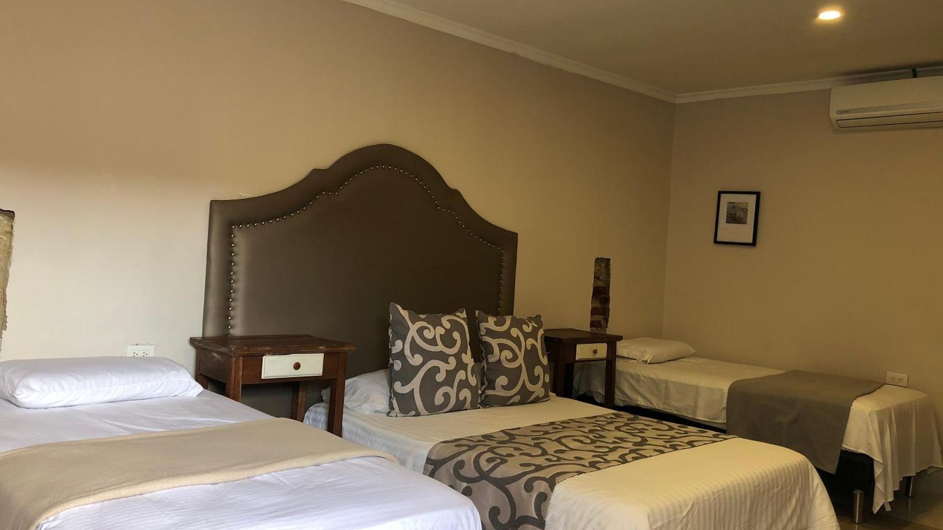 Galeria La Trinidad 3*