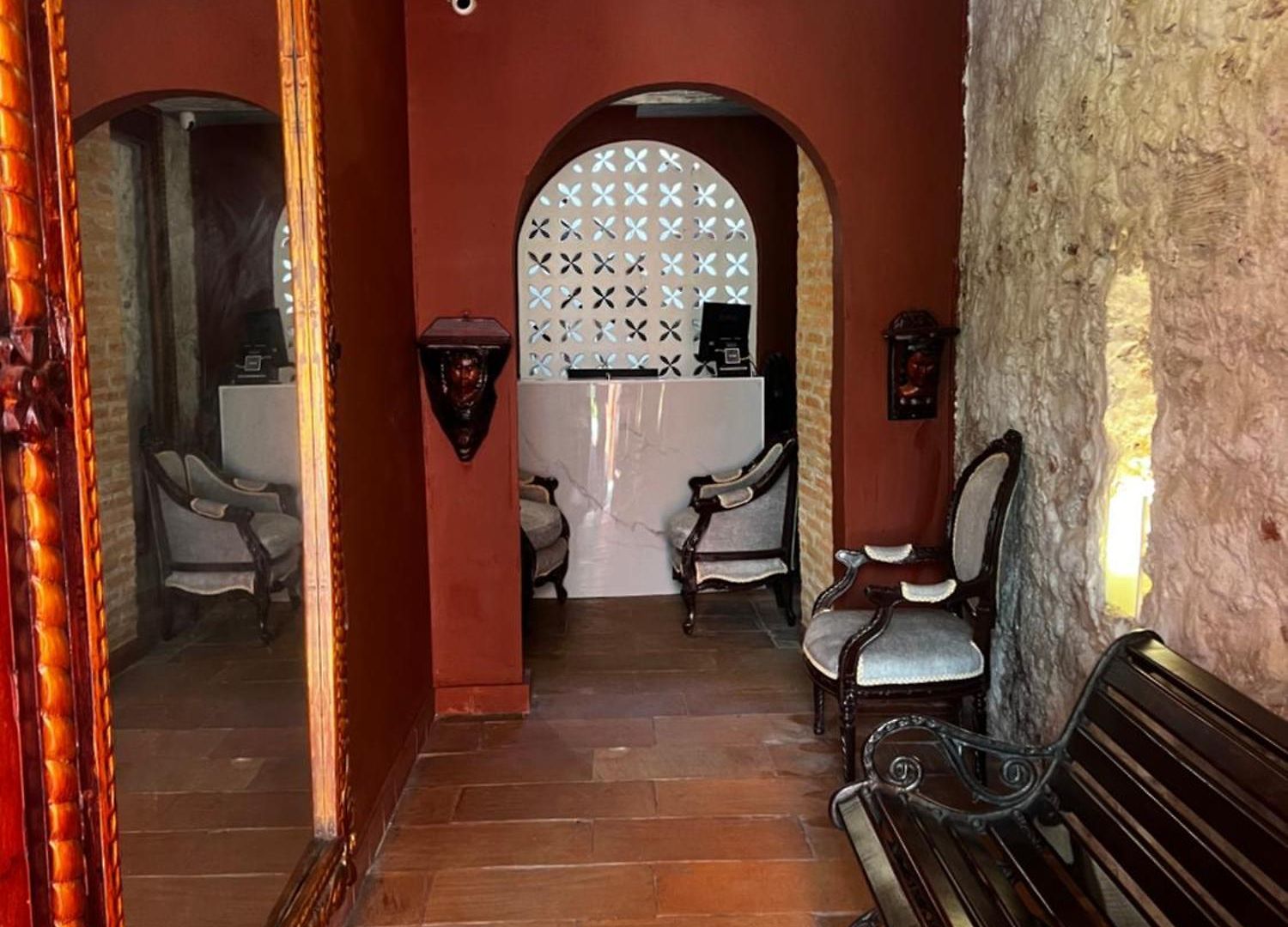 Hotel Galeria La Trinidad 3*
