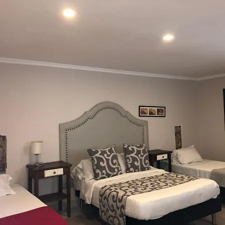 Galeria La Trinidad 3*