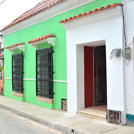 Hotel Galeria La Trinidad 3*