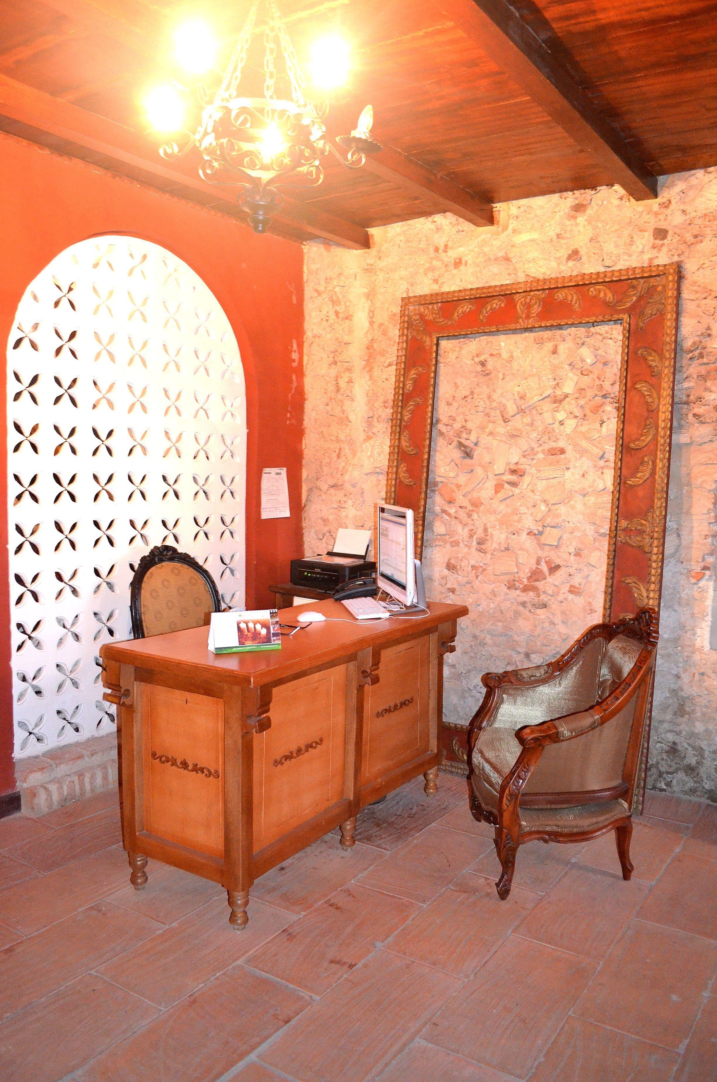 Galeria La Trinidad Hotel