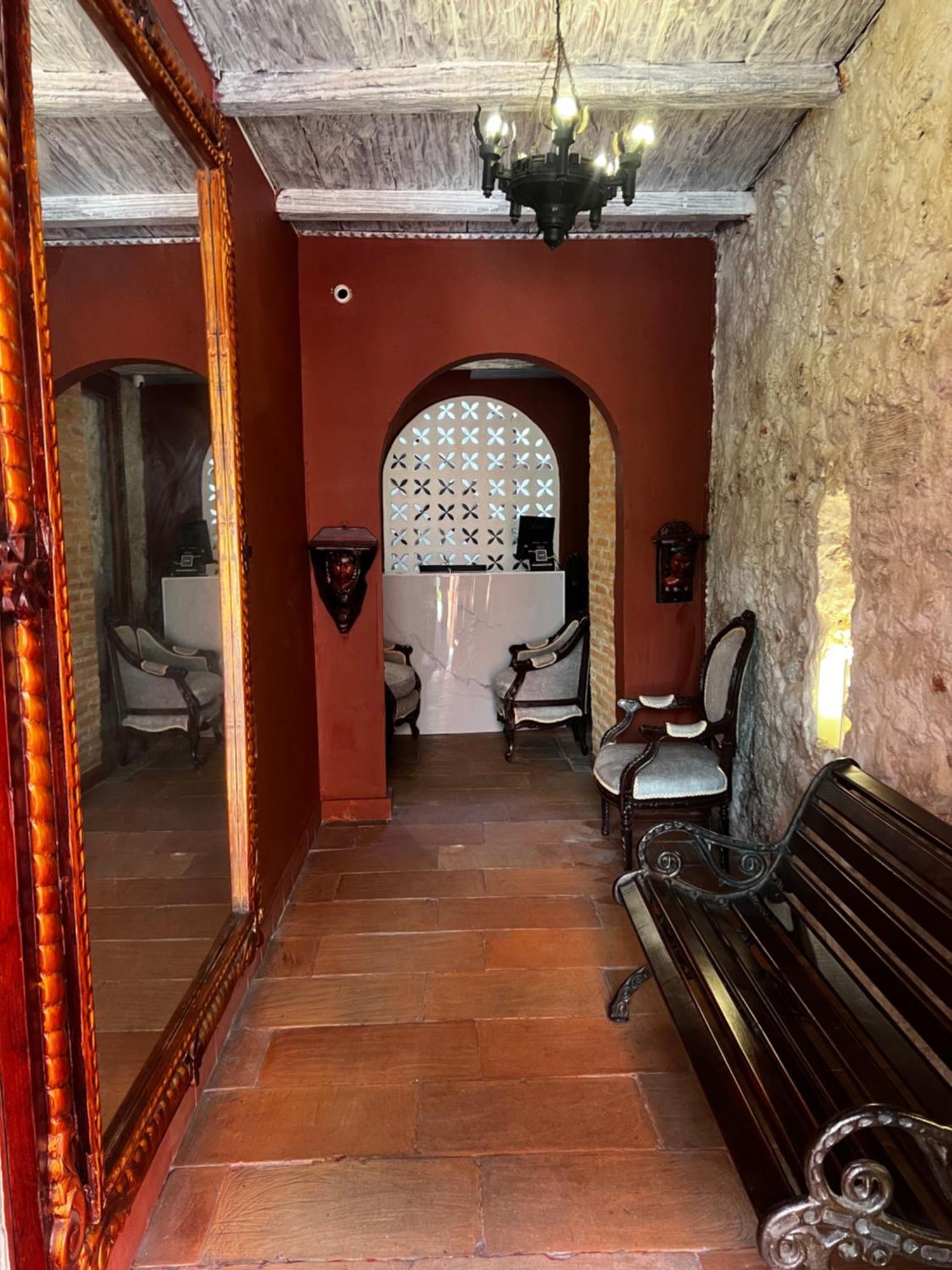 Hotel Galeria La Trinidad 3*