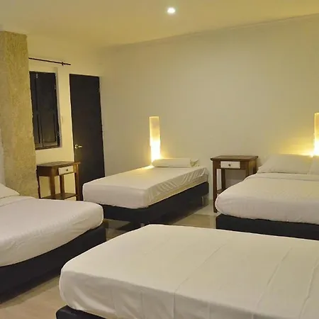 Hotel Galeria La Trinidad 3*