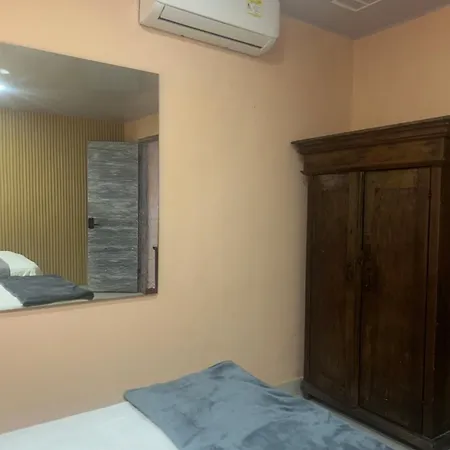 Galeria La Trinidad Hotel