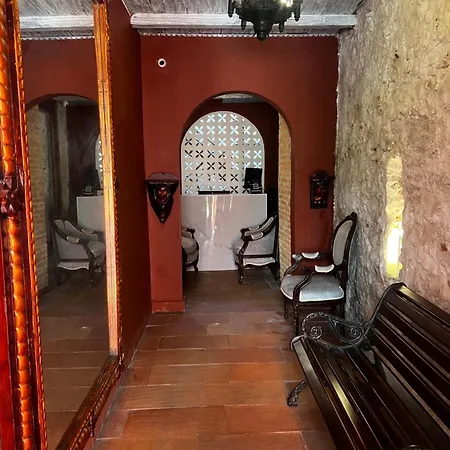 Hotel Galeria La Trinidad 3*
