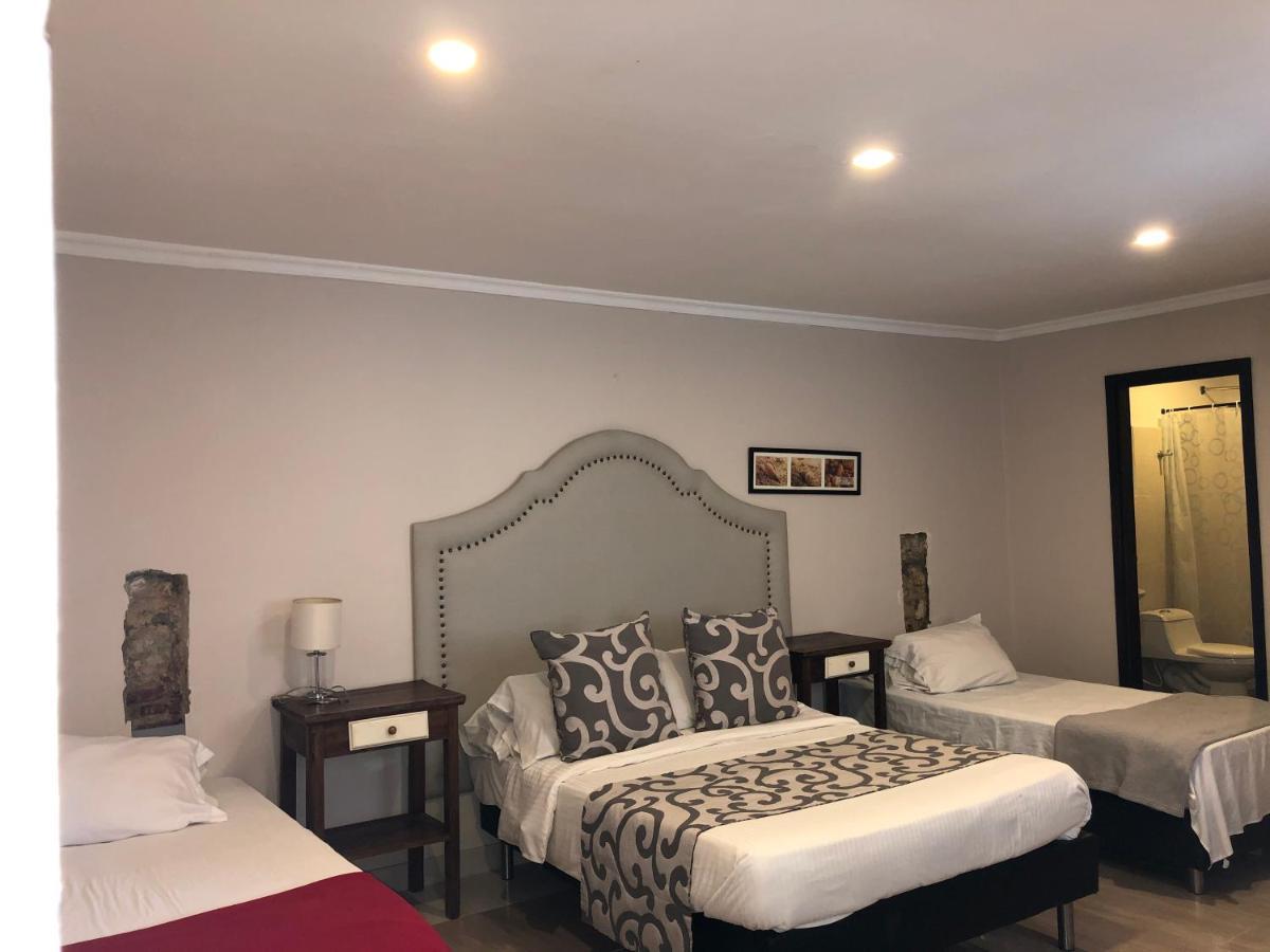 Galeria La Trinidad 3*